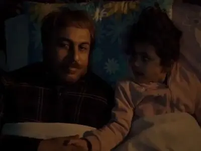 تیزر «روشن» رونمایی شد/ روایتی تازه از روح‌الله حجازی با بازی متفاوت رضا عطاران+فیلم