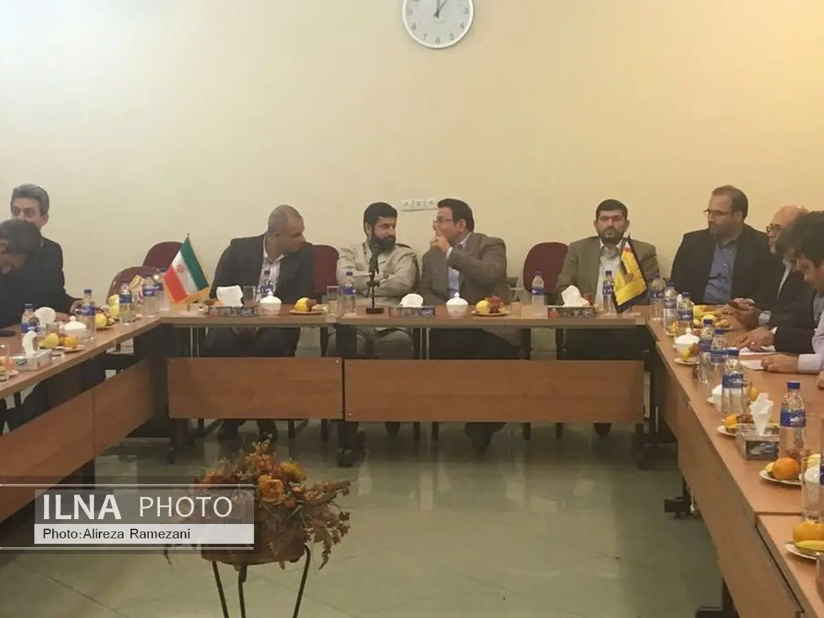شرکت های فولادی در تامین مواد اولیه از هم حمایت کنند