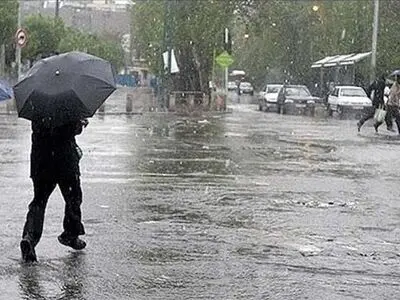 بارندگی شدید در نیمه شرقی کشور طی امروز/ در روزهای آتی دمای هوا در شمال و شمال غرب ایران کاهش می‌یابد 