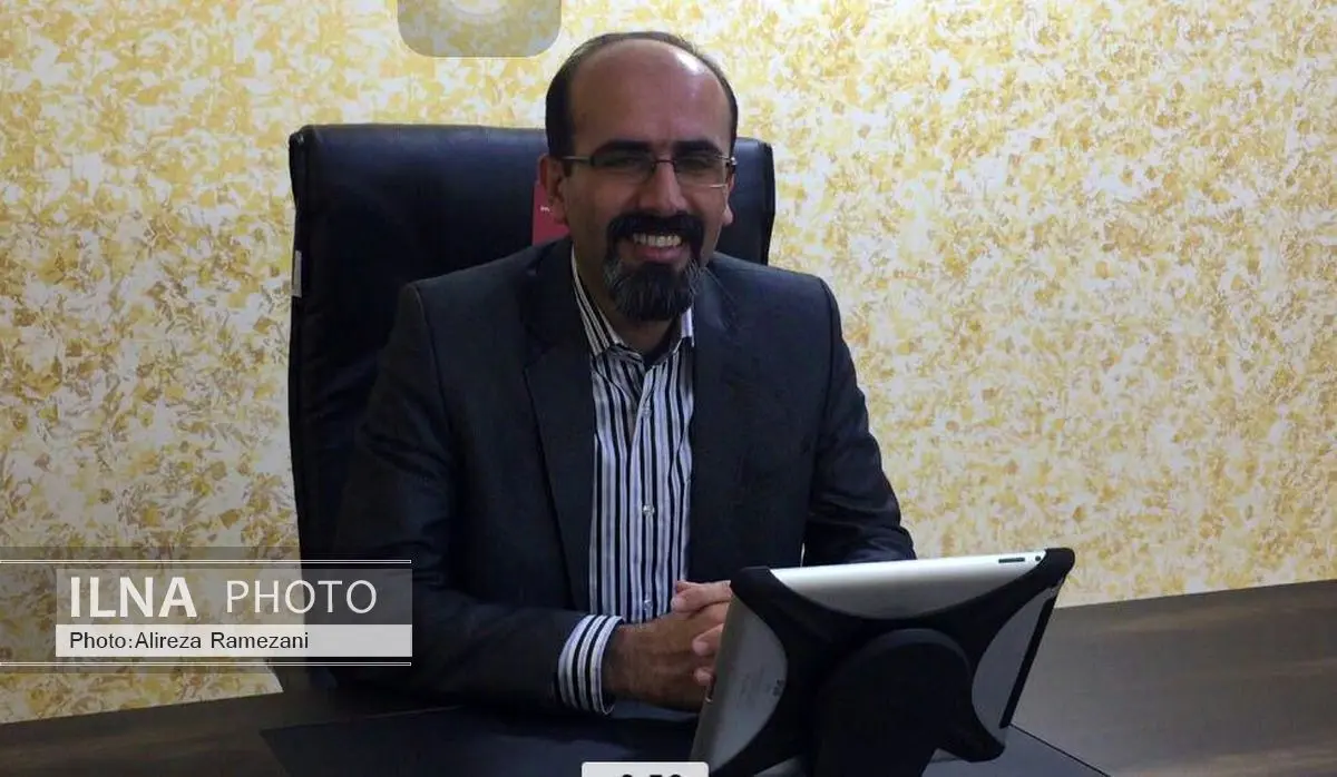 حجم بالای اطلاعات و اخبار غلط در شبکه های اجتماعی/ زندگی در کنار فضای مجازی مستلزم آموزش است