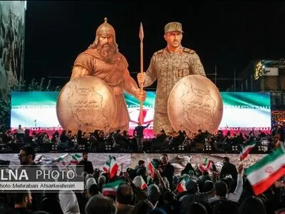 اجرای قطعه «ای ایران» توسط ارکستر سمفونیک تهران در میدان انقلاب+فیلم