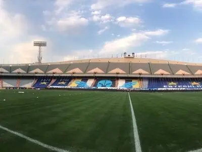 ویدیو: طرح موزاییکی استقلال روی سکوهای ورزشگاه آزادی