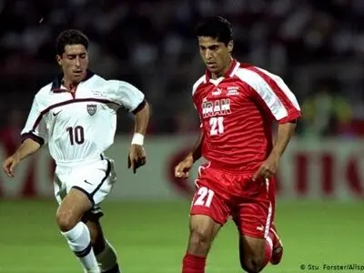 ویدئو: خاطره تعریف نشده مرحوم مهرداد میناوند از بازی ایران و آمریکا در جام جهانی 98 فرانسه