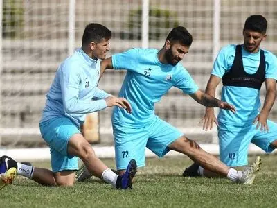چرا بازی استقلال و نساجی تماشاگر ندارد؟