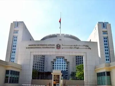بعد انتقاد ایران للتطبیع الاماراتی.. الخارجیة الاماراتیة تستدعی القائم بالأعمال الایرانی فی أبوظبی 