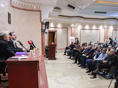 واکاوی ریشه‌های اقتصادی اعتراضات اخیر/ قیمت ارز آزاد ساختگی است/ مزد امسال را دریابیم