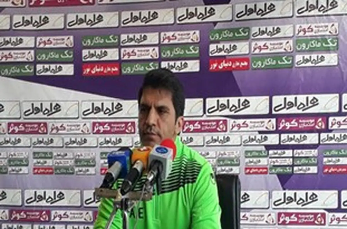 امامی‌فر: پول برای تهیه لباس آستین‌کوتاه نداریم/ مالک‌های مختلفی می‌آیند و می‌روند