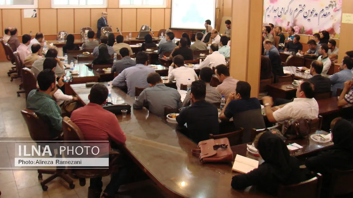 سمینار آموزشی بازاریابی مویرگی در رشت برگزار شد