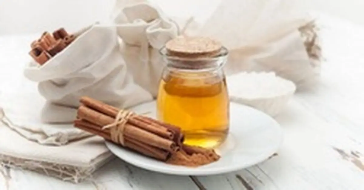 از خواص شگفت انگیز عسل و دارچین چه می‌دانید؟