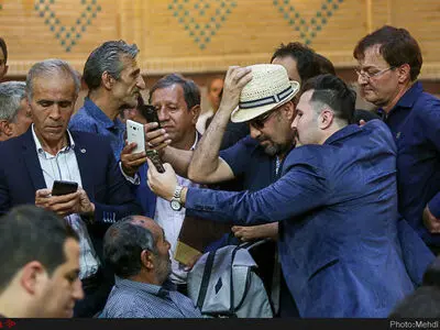 از اجرای عقیلی تا هجوم سلفی‌بگیران در مراسم یادبود ناصر ملک‌مطیعی+عکس