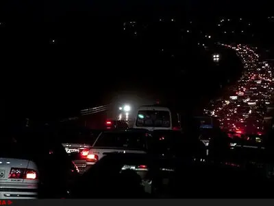 ترافیک سنگین در بیشتر محورهای مواصلاتی کشور/بارش باران در استان مازندران