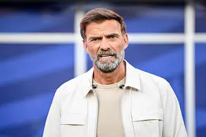 ویدئو: مرور صحنه‌های ماندگار آقای معمولی در آنفیلد