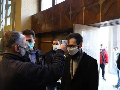 تست کرونای رایگان از ۲۵۰ هنرمند و کادر اجرایی جشنواره تئاتر فجر