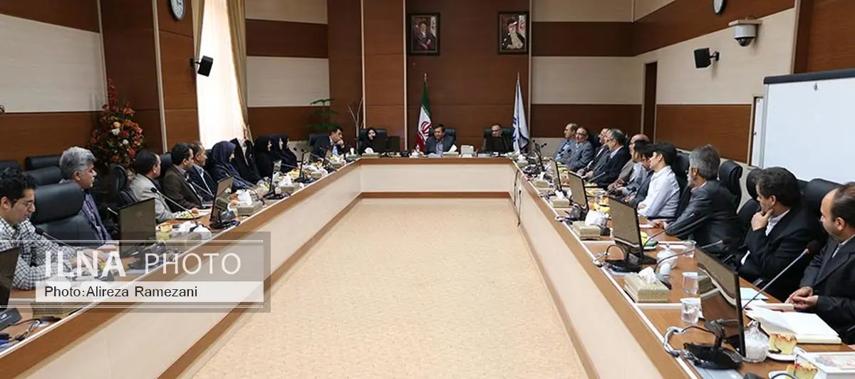 از خدمات بازنشستگان بیمه مرکزی تقدیر شد