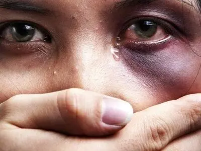 زن‌کشی در گروه‌های فرودست بیشتر است/ قانون گذاری در ایران به یک تروما تبدیل شده است
