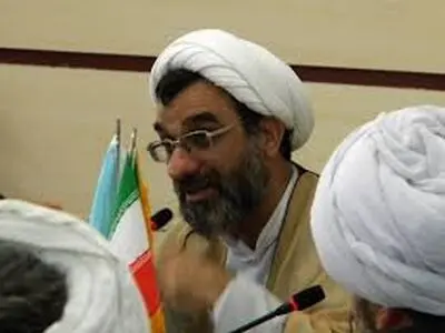 وابستگی دانشگاه به دولت باید به صفر برسد 