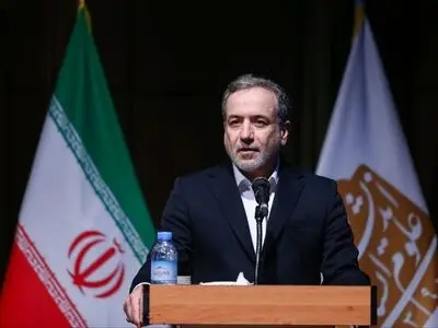 بخش بزرگی از عزت و منافع ملی بر عهده ورزشکاران است