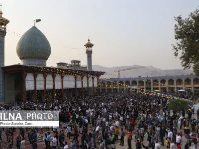 مراسم دعای عرفه درحرم شاهچراغ شیراز