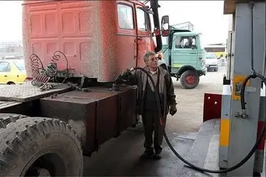 تأمین ۳۵۵ هزار لیتر سوخت برای پروژه‌های  راه و شهرسازی چهارمحال و بختیاری