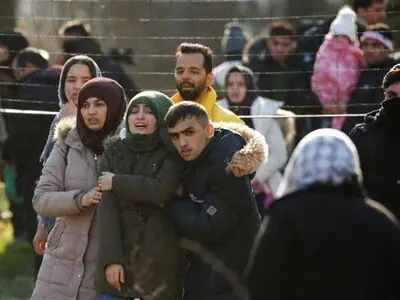 ادامه حرکت موج هزاران پناهجو به سمت مرزهای یونان 