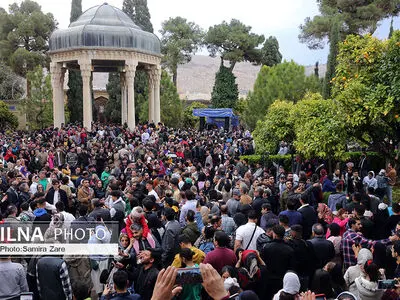  تحویل سال در جوار آرامگاه حافظ