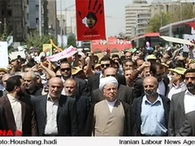 حضور رئیس مجمع تشخیص مصلحت نظام در راهپیمایی روز قدس