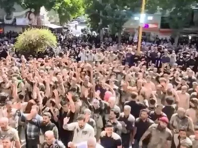 عزاداریِ عاشوراییِ خرم‌آبادی‌ها + فیلم