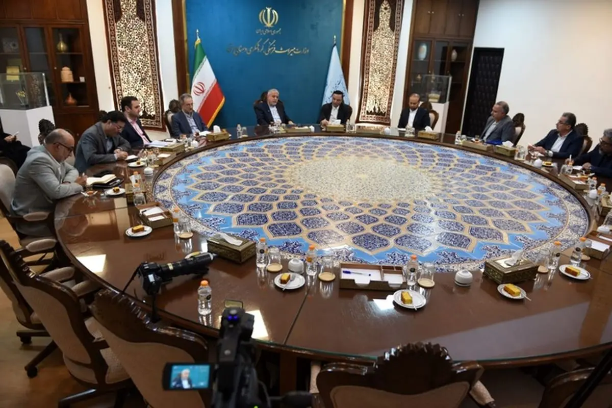 تفاهمنامه همکاری وزارت میراثفرهنگی و شورایعالی مناطق آزاد/ صالحیامیری: مناطق آزاد کانون جذب گردشگر و بستری برای خنثیسازی ایرانهراسیاند