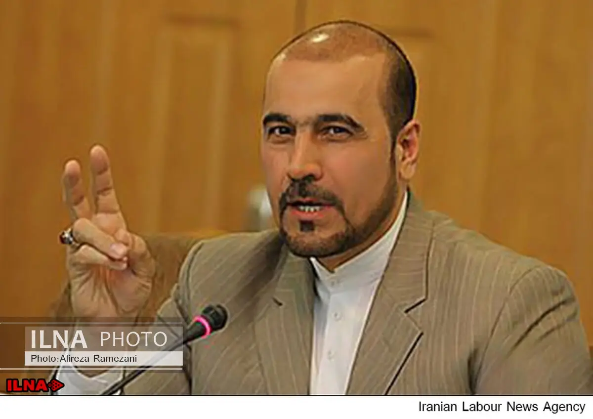صفحه جعلی در فیسبوک برایم ایجاد کرده‌اند/منویات خود را به اسم من منتشر می‌کنند