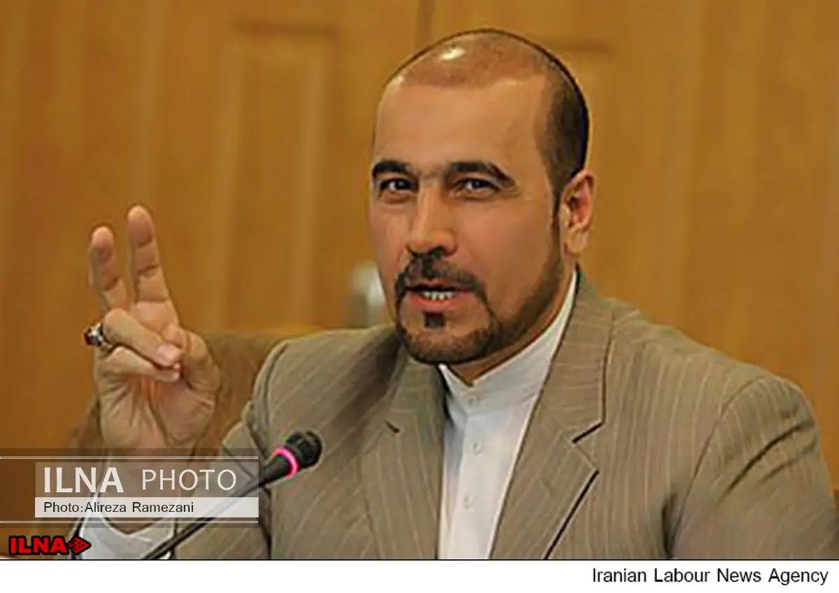 صفحه جعلی در فیسبوک برایم ایجاد کردهاند/منویات خود را به اسم من منتشر میکنند