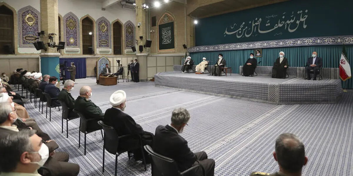 ایستادیم و پیش رفتیم؛ غلط می‌کند کسی فکر کندن درخت تناور جمهوری اسلامی را بکند