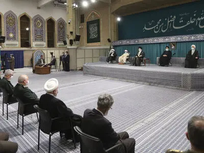 قائد الثورة: الوحدة الإسلامیة تعنی العمل المشترک ضد مخططات الاستکبار