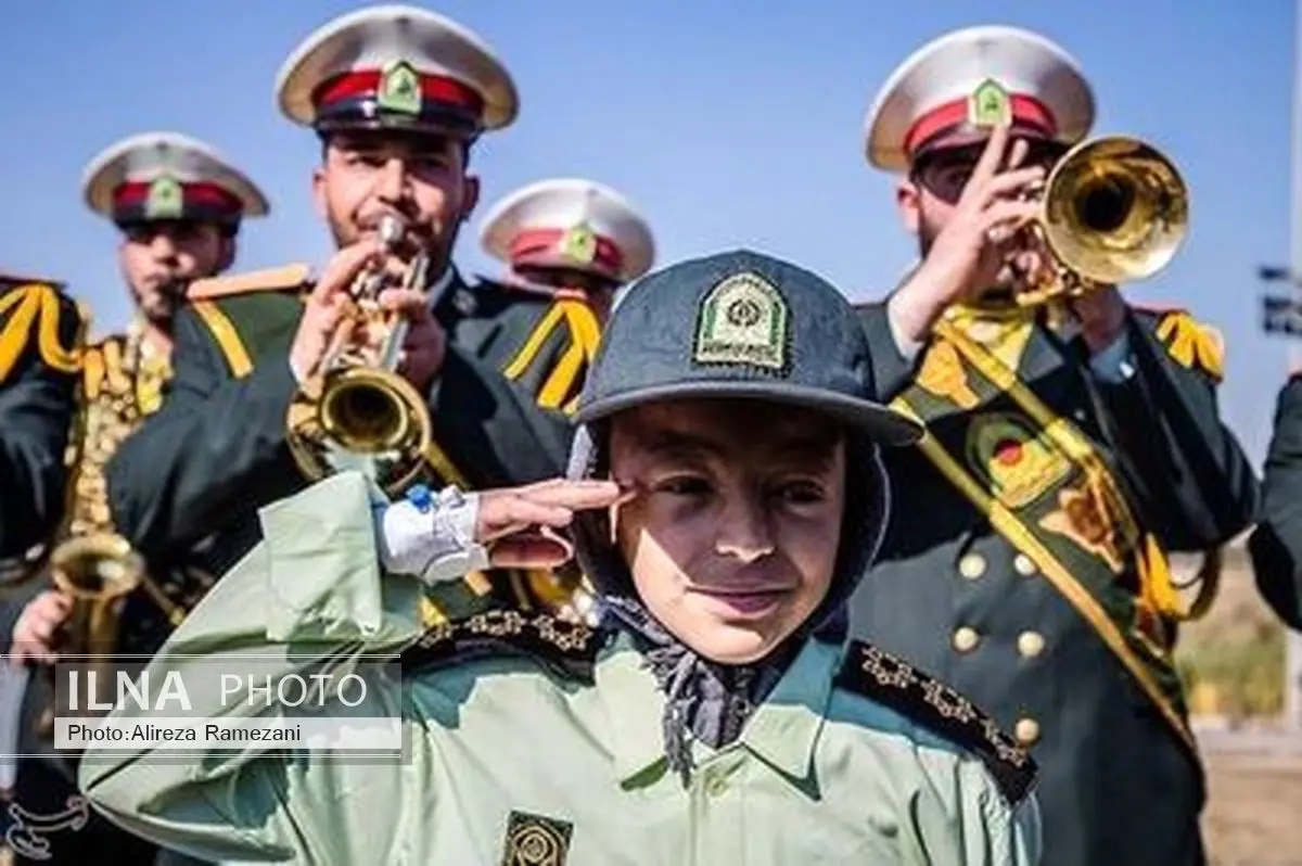 کودک سرطانی پلیس شد