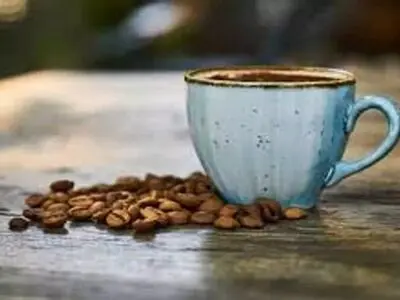 تاثیر مصرف کافئین بر عملکرد تیروئید