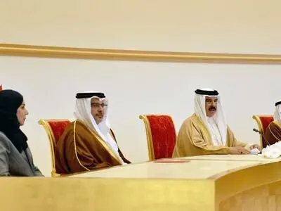 آغاز جلسه دوم دور پنجم قانونگذاری پارلمان بحرین با حضور پادشاه 