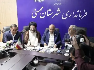 ظرفیت‌های سرمایه‌گذاری ممسنی و رستم به‌طور ویژه پیگیری شود