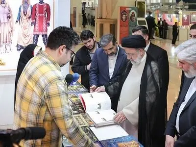 President Raisi visits Tehran International Book Fair