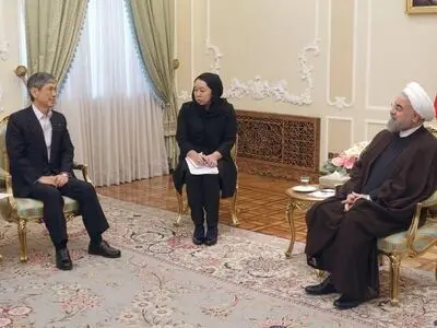 ظریف از مذاکره با مقام‌های کره‌شمالی برای حرکت در مسیر صلح‌آمیز حرف زد اما نگفت کی و کجا!