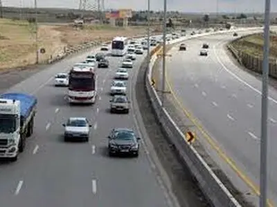 لغو فعالیت ۳۲ راننده متخلف و یک شرکت حمل و نقل کالا در کرمانشاه