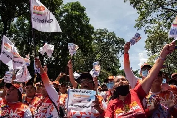  Venezuelans Protest Illegal Seizures of Nation's Assets, Sanctions