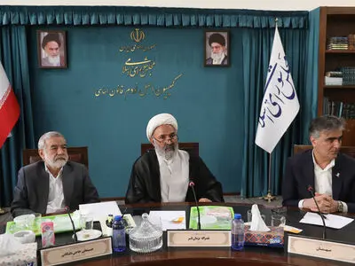 ادغام بانک آینده نقطه عطفی در جلوگیری از فساد مالی است