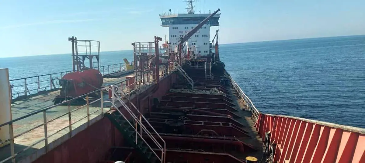 توقیف کشتی نفتکش خارجی به اتهام حمل ۶ میلیون لیتر سوخت قاچاق در دریای عمان