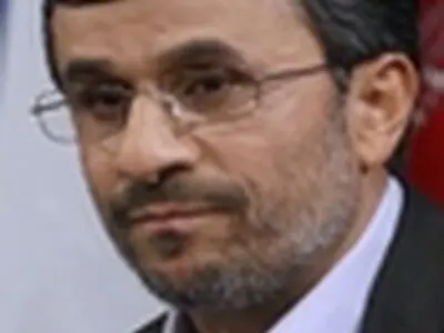 احمدی‌نژاد از رهبر معظم انقلاب تشکر کرد