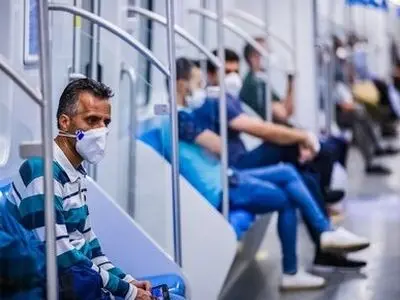 ضرورت استفاده از ماسک در متروی اصفهان 