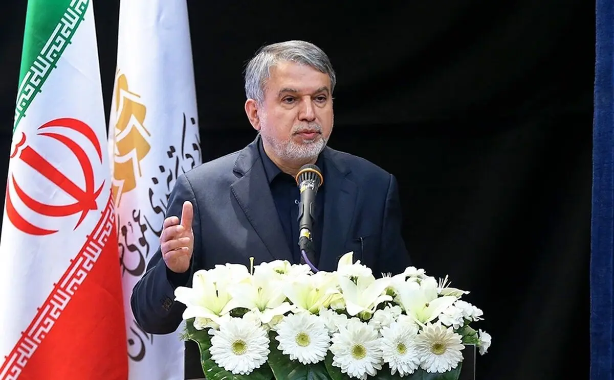 زبان هنر نیرومندتر از زبان سیاست است