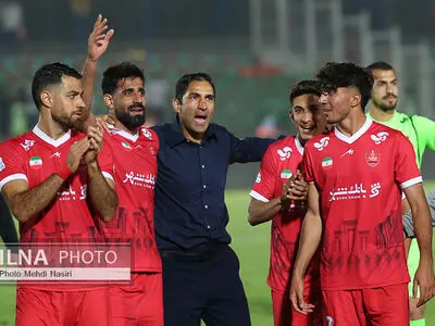 گزارش تصویری تیم‌های پرسپولیس و ذوب آهن اصفهان