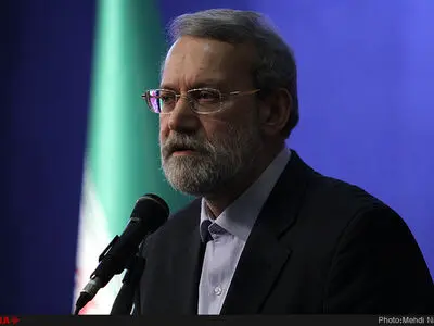 لاریجانی: مصادقة امریکا علی عقوبات احادیة، انتهاک صارخ لمبادئ القانون الدولی