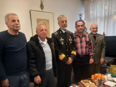 دیدار امیر دریادار سیاری با جانباز «سیمک وارطانیان»