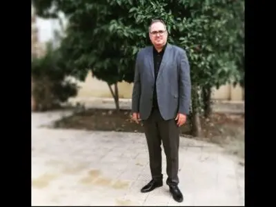 آنها که فعالیت‌ هنری را جایز نمی‌دانند، حاشیه‌نشین هستند/ به دلیل فعالیت‌های هنری سرزنش‌ شدیم و فحش خوردیم