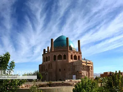 کاشی‌های گنبد سلطانیه درحال تخریب هستند/ پژوهش در معدن مردان نمکی متوقف است